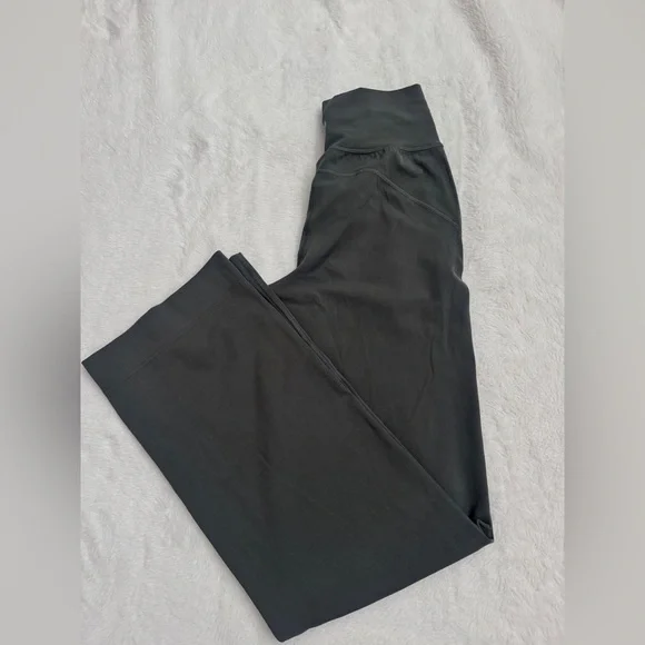 Sold out lululemon groove wide leg onyx grey size 0 - Picture 8 of 9